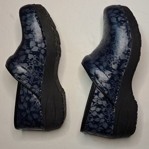 Dansko shoes Size 37